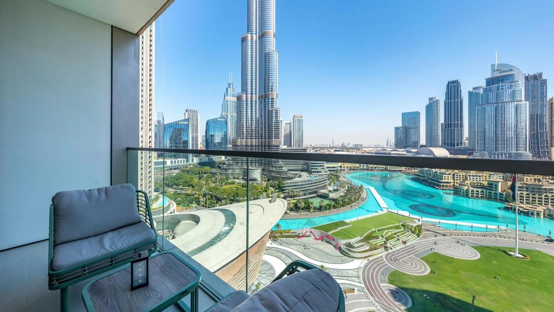 Skyline Majesty - Luxury Living With Full Burj Khalifa & Fountain Views - 1703 Apartment Dubai