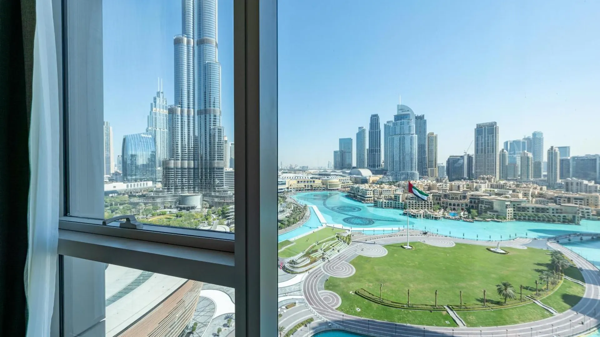 Apartamento Skyline Majesty - Luxury Living With Full Burj Khalifa & Fountain Views - 1703 Dubái Emiratos Árabes Unidos