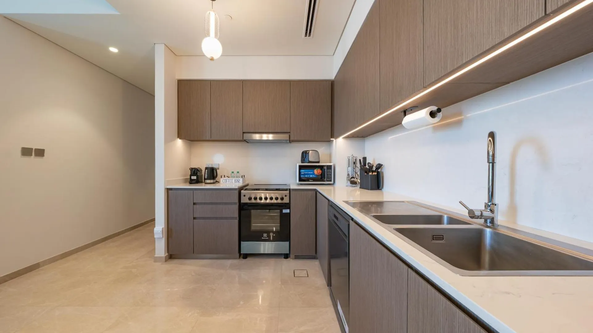 Apartamento Skyline Majesty - Luxury Living With Full Burj Khalifa & Fountain Views - 1703 Dubái